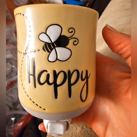 Scentsy Mini Wax Warmer Night Light - Picture 1 of 2